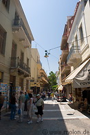 02 Pedestrian area with shops