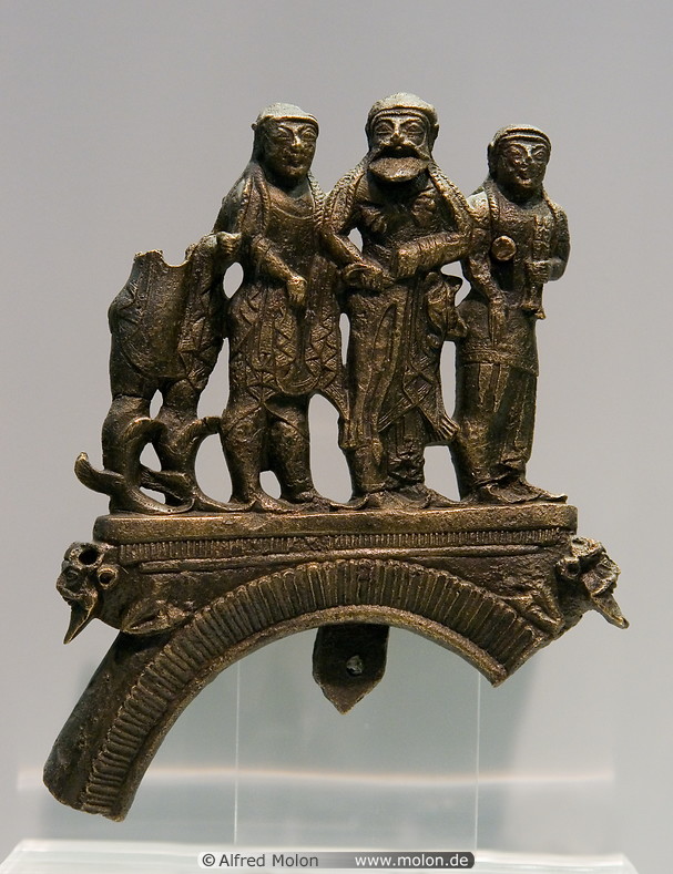 17 Tripod stand with Athena, Hermes and Heracles figures