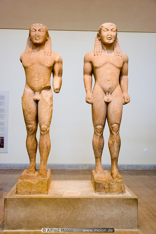 02 Pair of marble kouroi statues