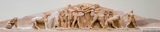06 East pediment of Siphnian treasury