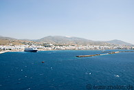 07 Ferry in Syros