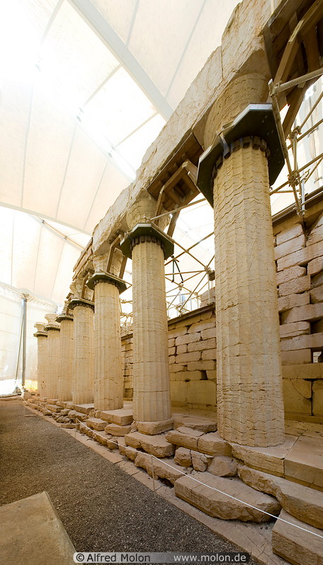 03 Columns under restoration