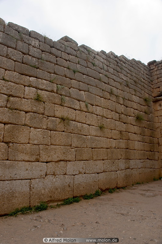 03 Stone wall