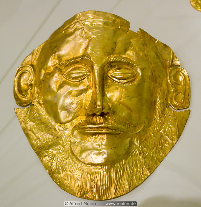 04 Golden funerary mask