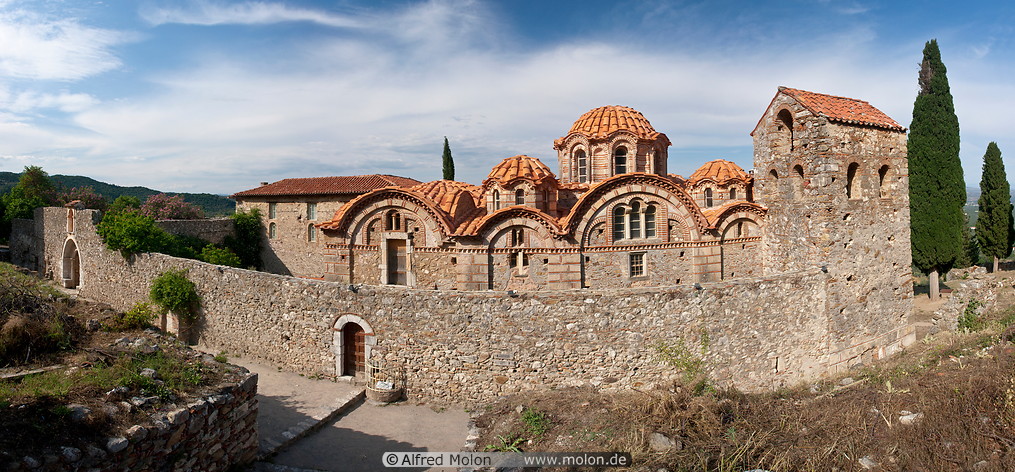 07 Peribleptos monastery