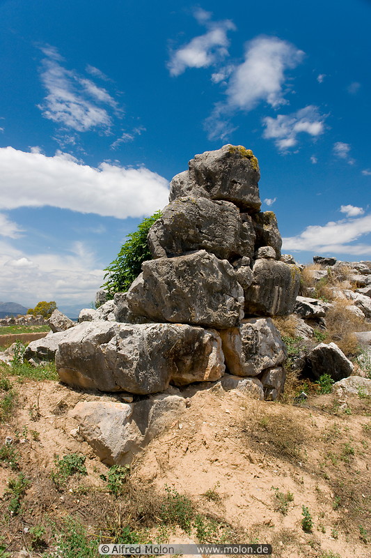 04 Ruins of Cyclopean walls