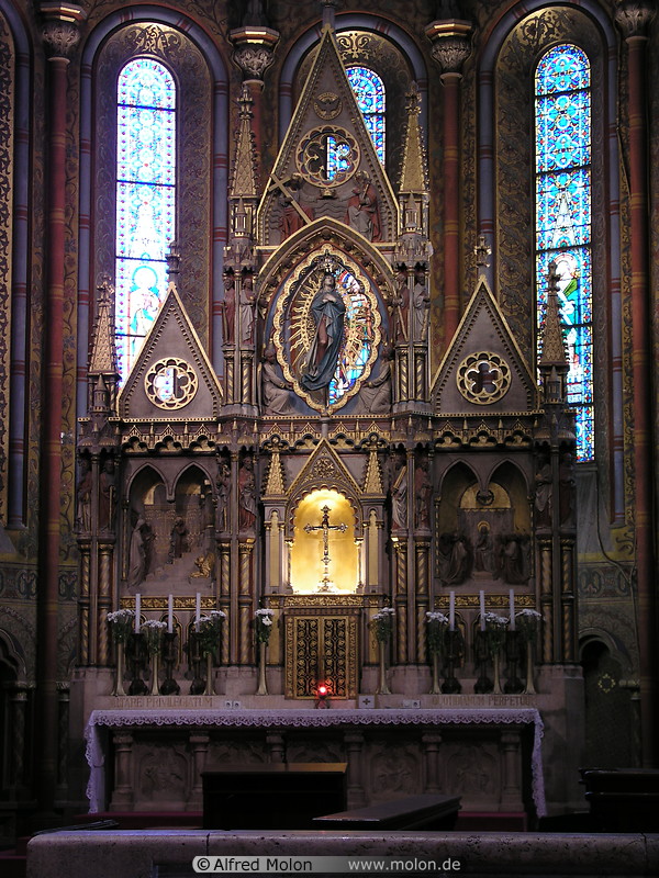 10 Matthias church - Altar