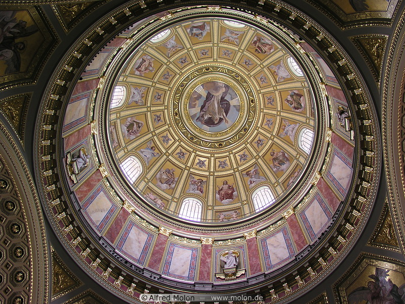 07 St Stephens Basilica - Cupola