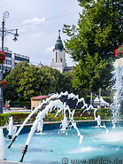 08 Fountain on Kossuth square