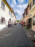19 Dobo Istvan street and pedestrian area