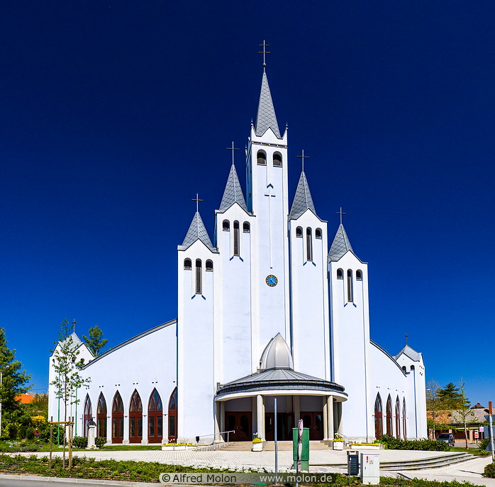 17 Church of the Holy Spirit