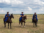27 Hungarian horsemen