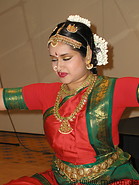 06 Indian dancer