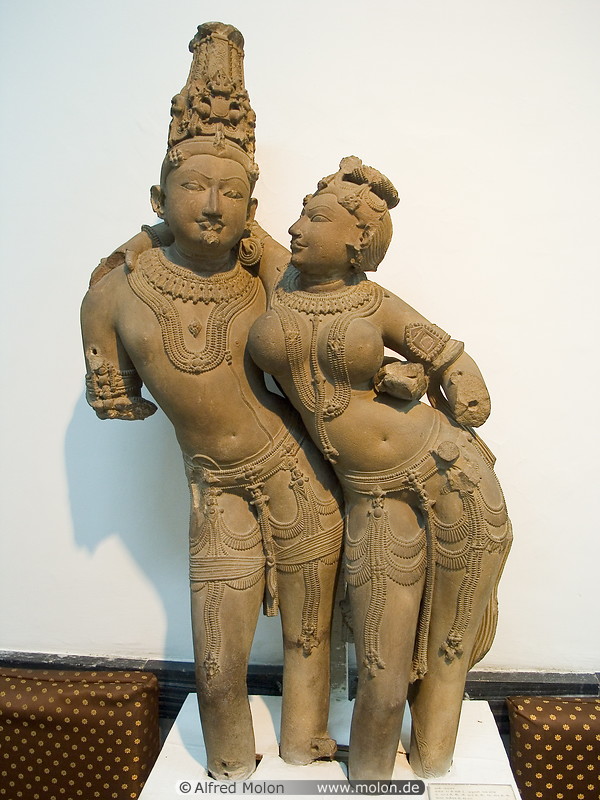 04 Lakshmi-Narayana statue