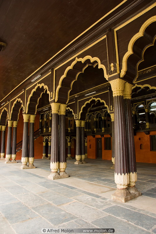 05 Pillars in Tipu palace
