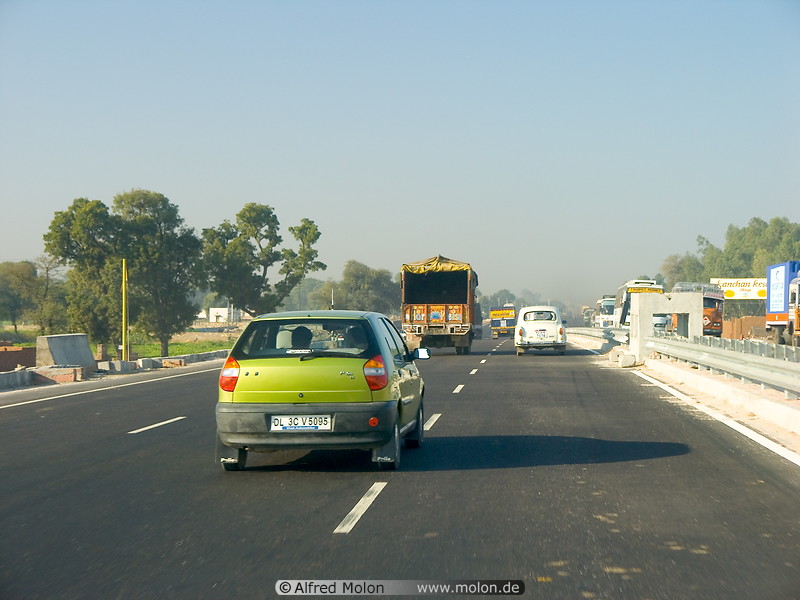 01 Motorway Delhi-Mumbai