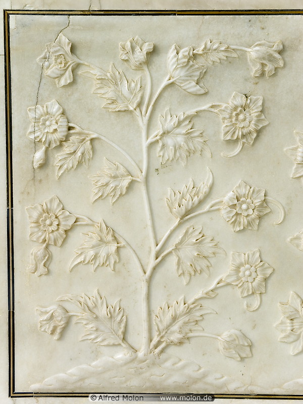 18 Marble carvings with flowers