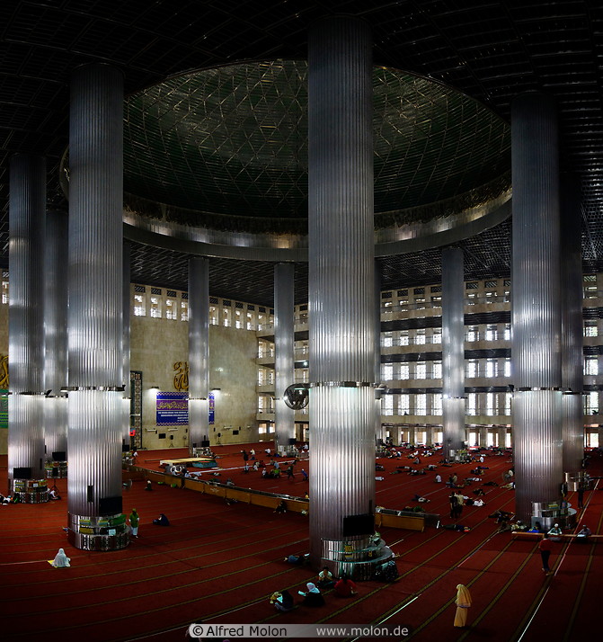 09 Istiqlal mosque