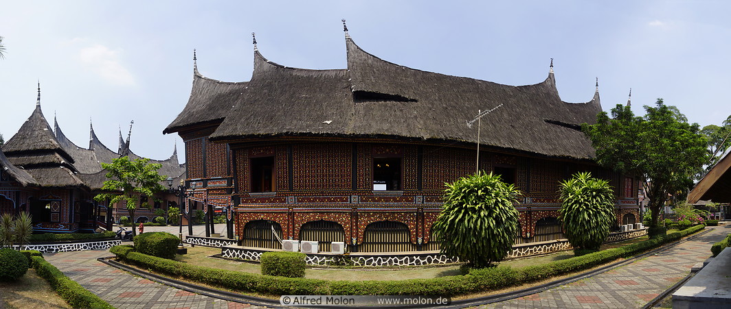 03 Sumatra houses