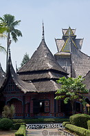 02 Sumatra house