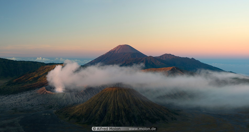 05 Mount Bromo, Batok, Kursi and Semeru at dawn