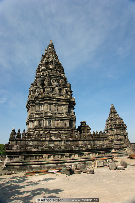 04 Hindu temple