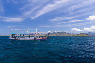 15 Tourist boat at Stingray Point