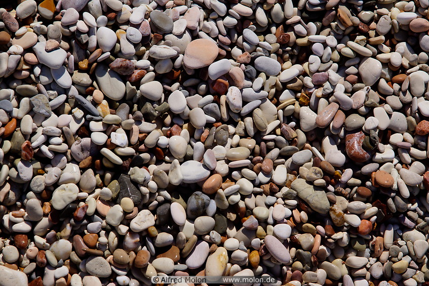 09 Pebble stones