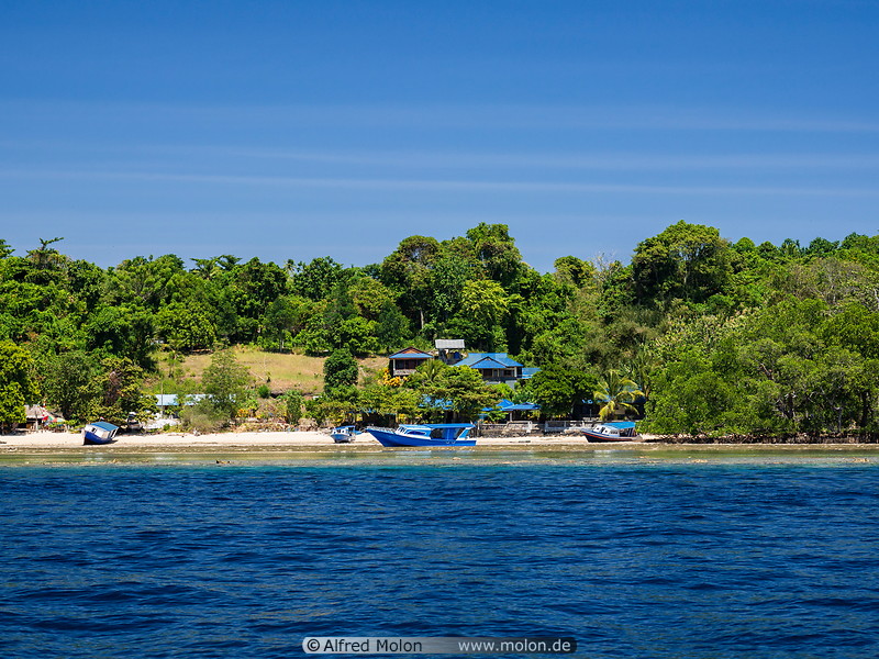10 Resort on Bunaken