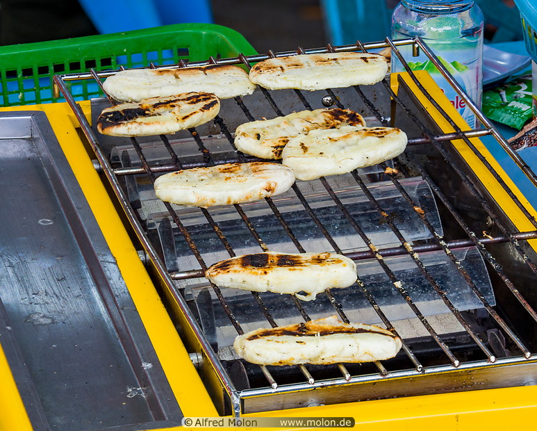 01 Grilled bananas