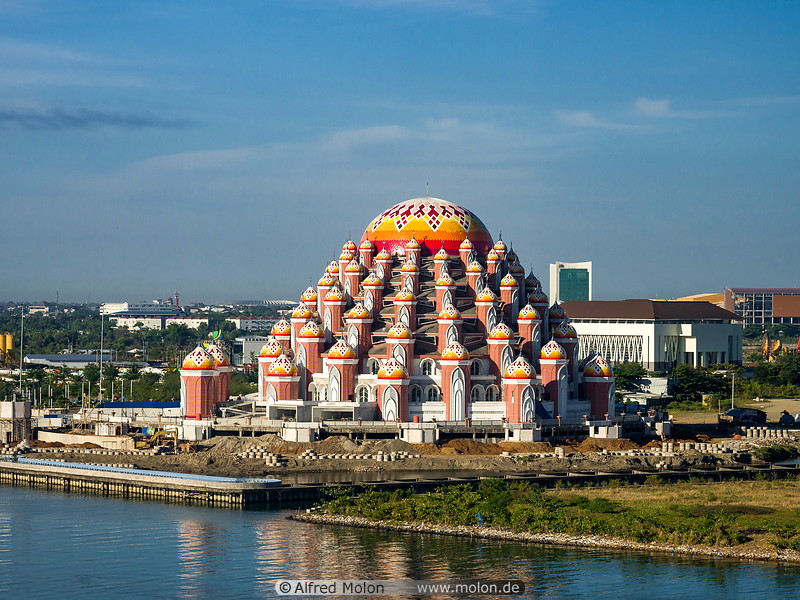 28 99 domes mosque