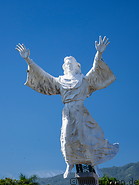 07 Jesus blesses statue