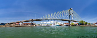 14 Soekarno bridge