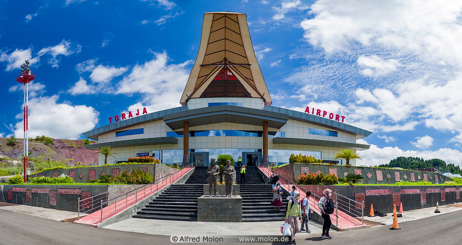 27 Toraja airport