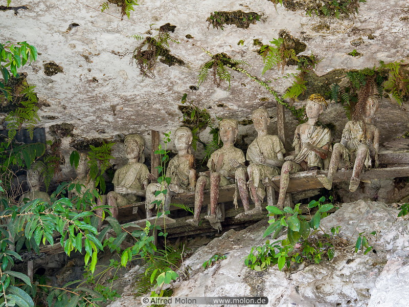 18 Tau Tau wooden statues in Marante