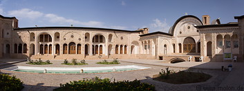 02 Inner courtyard with fountain pool