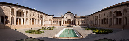 06 Inner courtyard with fountain pool