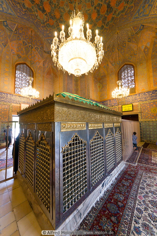 13 Mausoleum hall with decorated walls