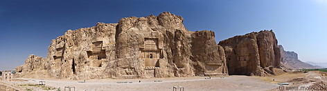 02 Naqsh-e-Rostam tombs and cliff