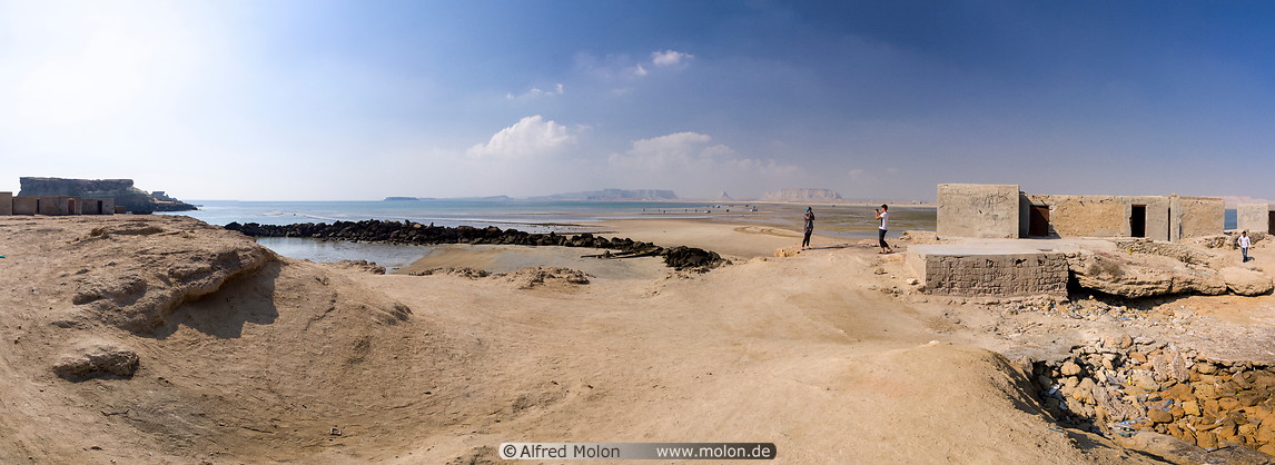 04 Naaz island at low tide
