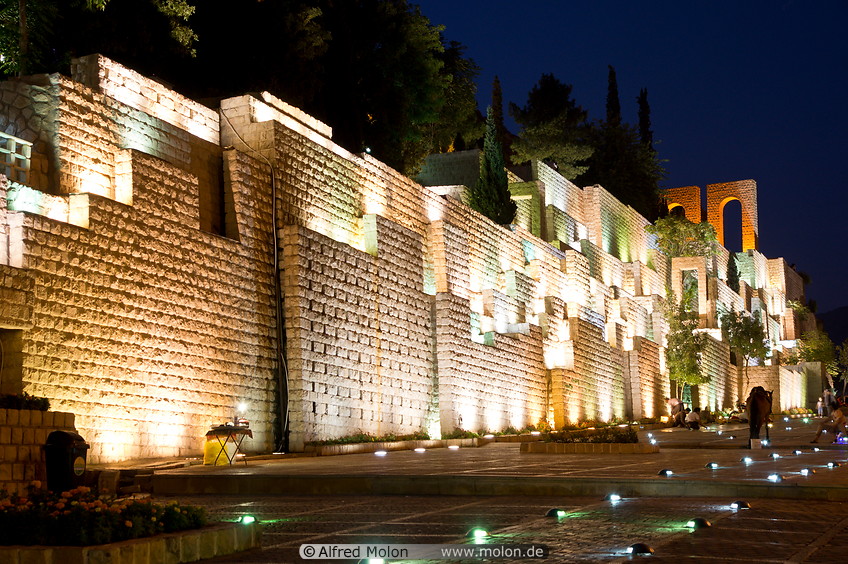 09 Illuminated wall near Quran gate at night