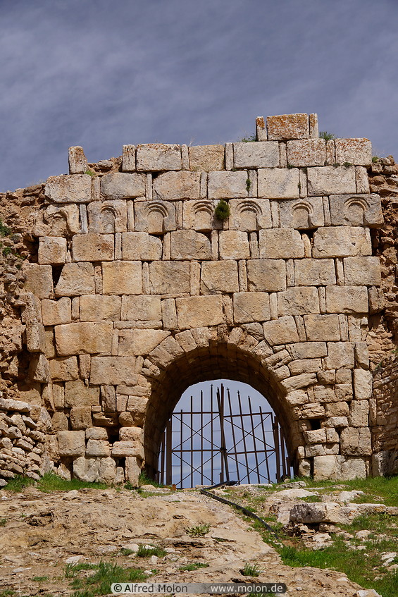 13 Southern gate of Takht-e Soleyman