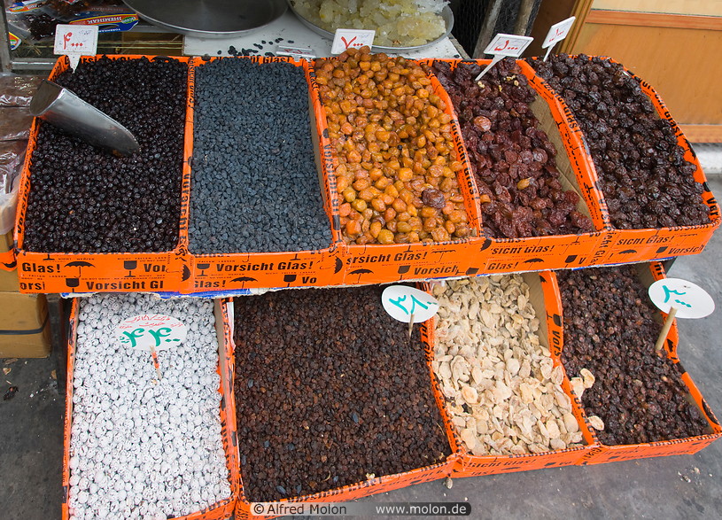 02 Dried fruits for sale