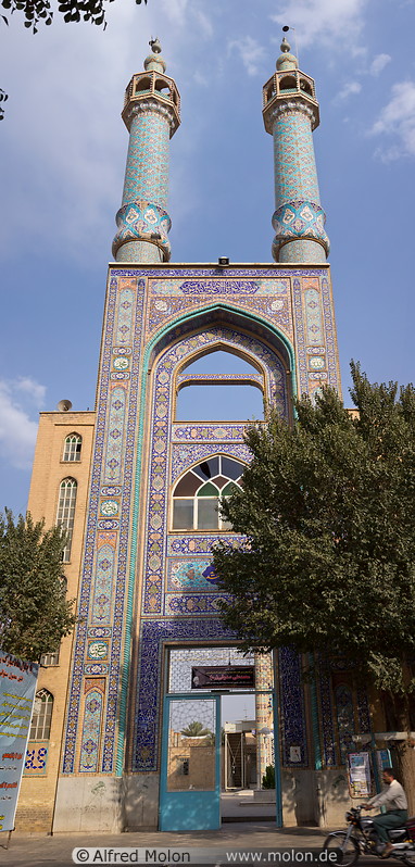 04 Hazireh mosque portal and minarets