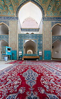 10 Jameh mosque prayer hall