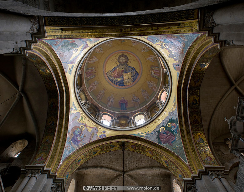 19 Cupola of the Catholicon