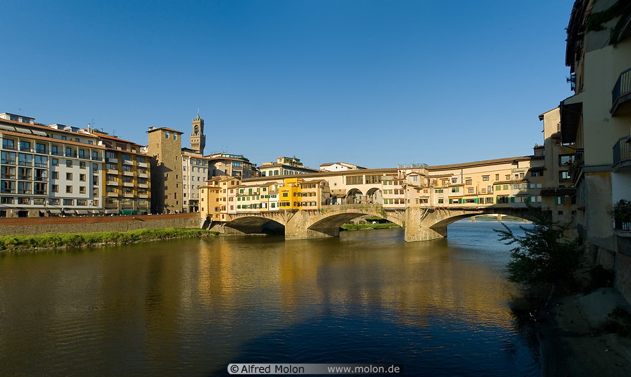 15 Arno river and Ponte Vecchio