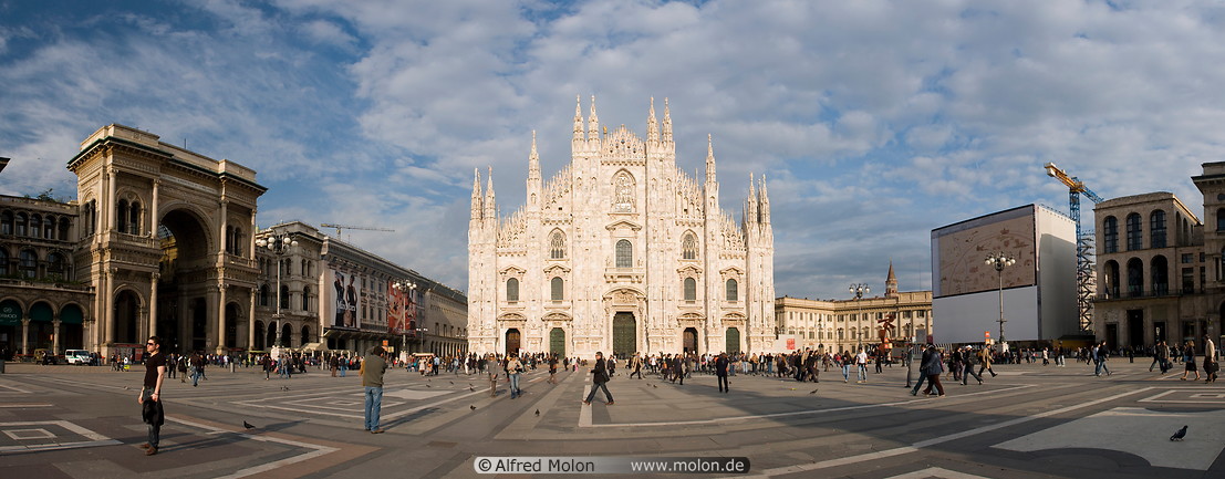 05 Duomo square