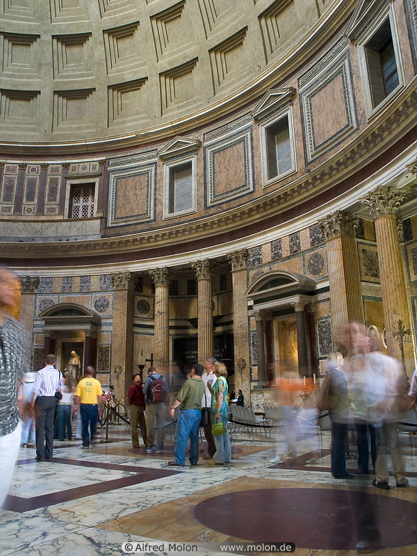 02 Inside the Pantheon