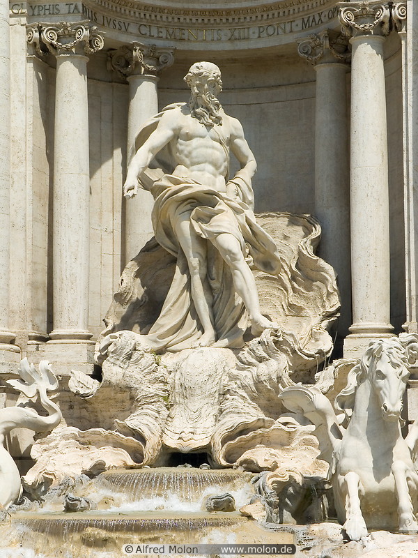 03 Statue of the god Neptune